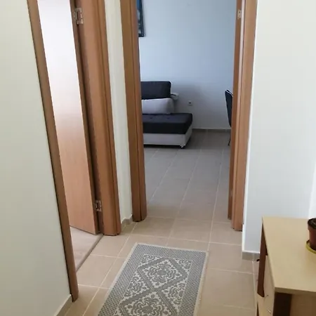 с изглед към морето и външен басейн 발치크