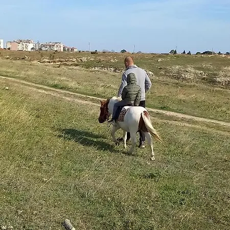 с изглед към морето и външен басейн *