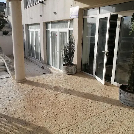 с изглед към морето и външен басейн Balchik