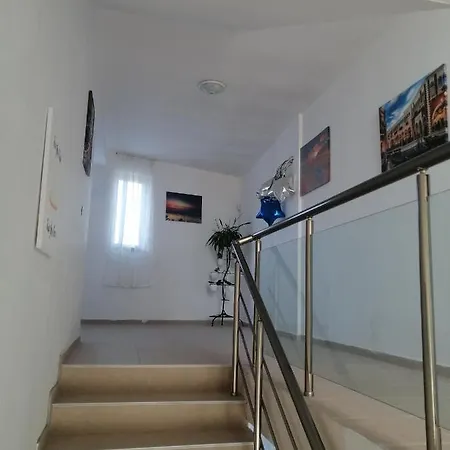 с изглед към морето и външен басейн Aparthotel