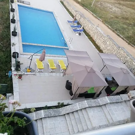 с изглед към морето и външен басейн *